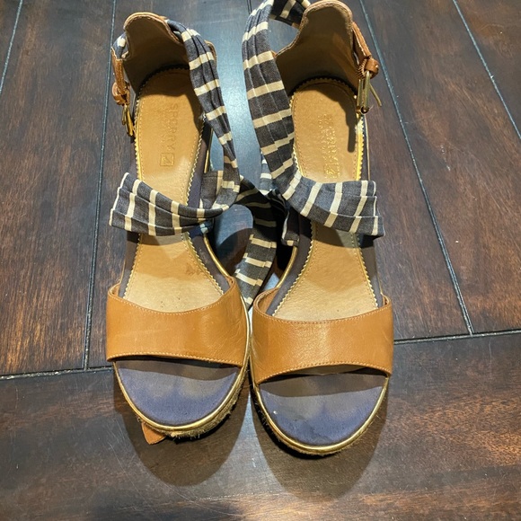 Sperry Wedge Heels - Picture 3 of 6